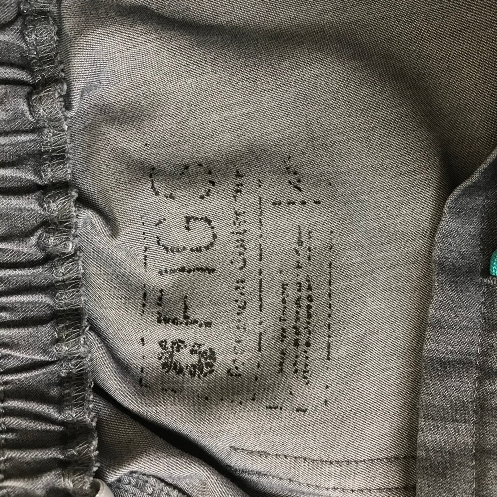 FIGS Graphite Gray Cargo Scrub Pants Slim Fit Jogger Teal Drawstring Mens Small - Picture 11 of 13